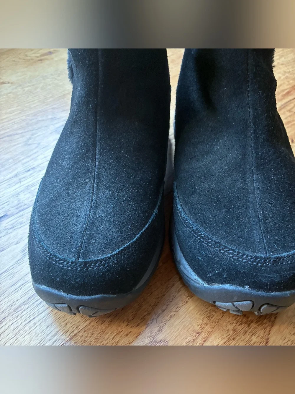 Black Winter Suede Boots with Fleece Lining women size 7. Snow boots